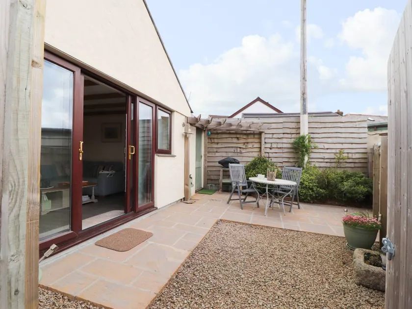 Cottage totalmente attrezzato con giardino - Image 1