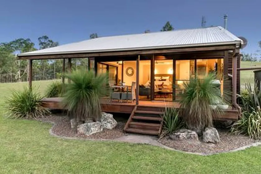 Gorgeous Hunter Valley Villa with a Spa Bath - Image 1