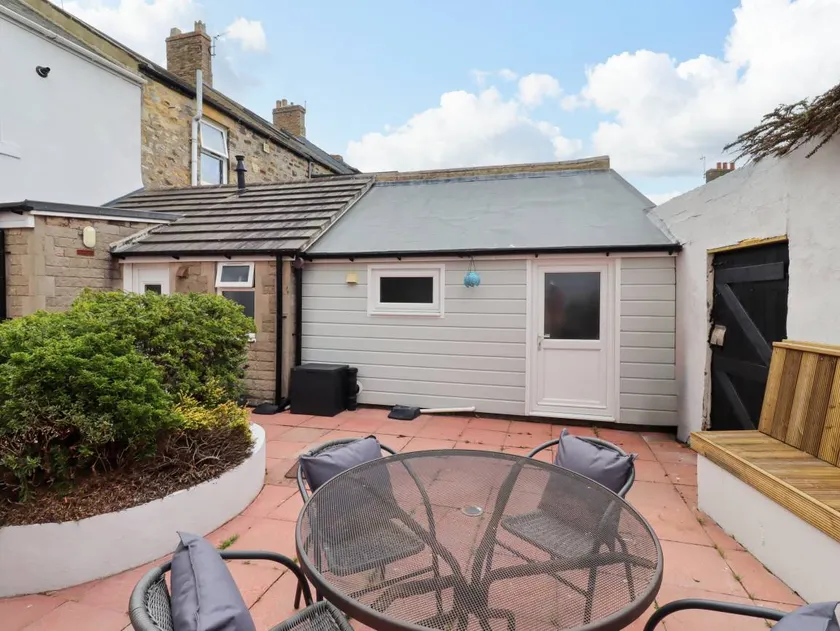 Children-friendly wonderful cottage with garden | Close to the beach | Pets allowed - Image 1