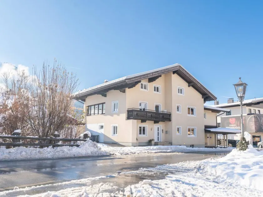 Espléndido apartamento con terraza y jardín | Junto al esquí - Image 1
