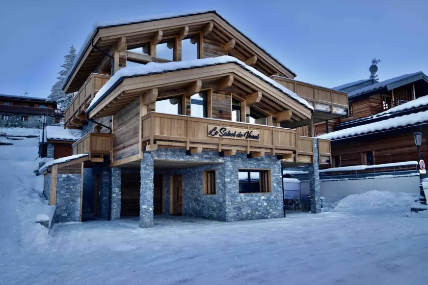 Chalet avec piscine et terrasse | Vue montagne - Image 1