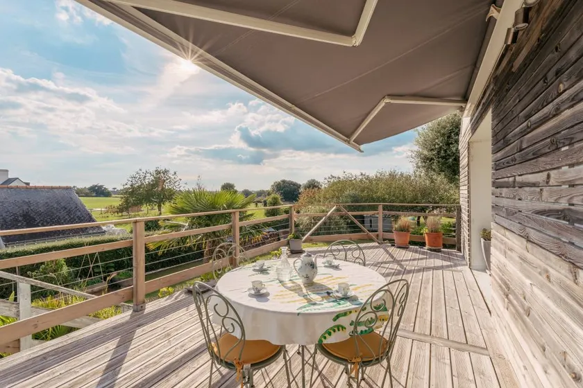 Holiday home with terrace, garden & BBQ - Image 1