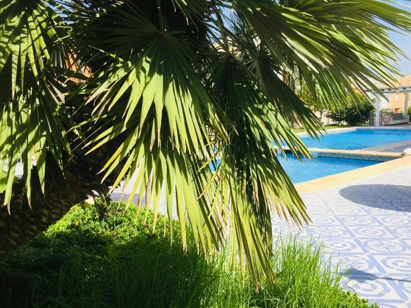 Holiday home with pool, barbeque & terrace - Image 1