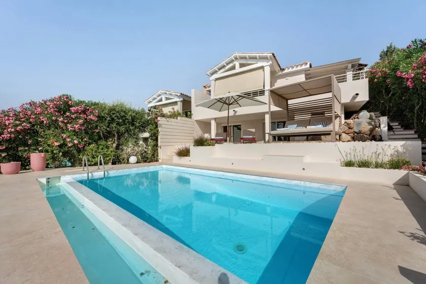 Voll ausgestattete schöne Villa mit Terrasse und privatem Pool | Haustierfreundlich - Image 1