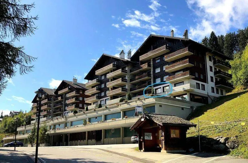 Flat with private pool & sauna | Mountain view | Next to the ski - Image 1