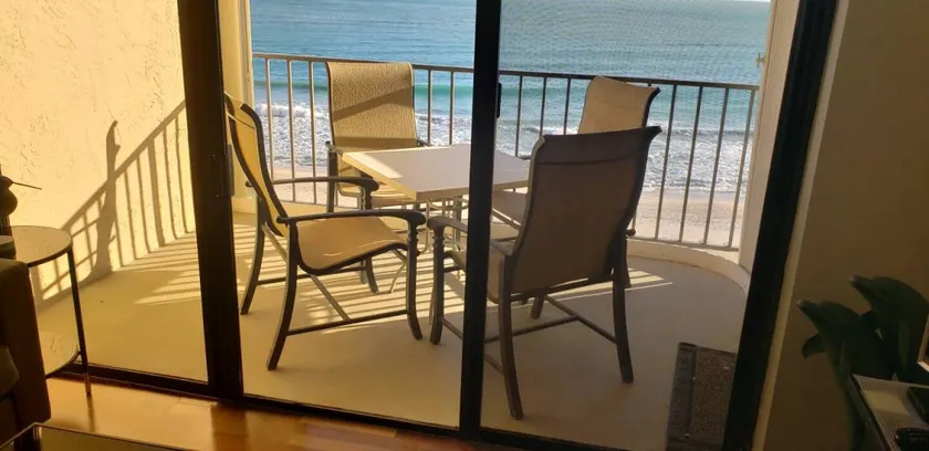 Appartement en copropriété avec piscine chauffée | Vue mer - Image 1