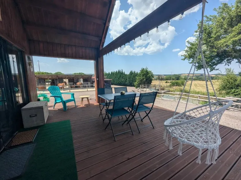 Gite with terrace & garden - Image 1
