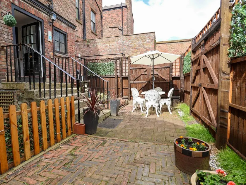 Child-friendly beautiful cottage with garden | Beach nearby | Pets are welcome - Image 1
