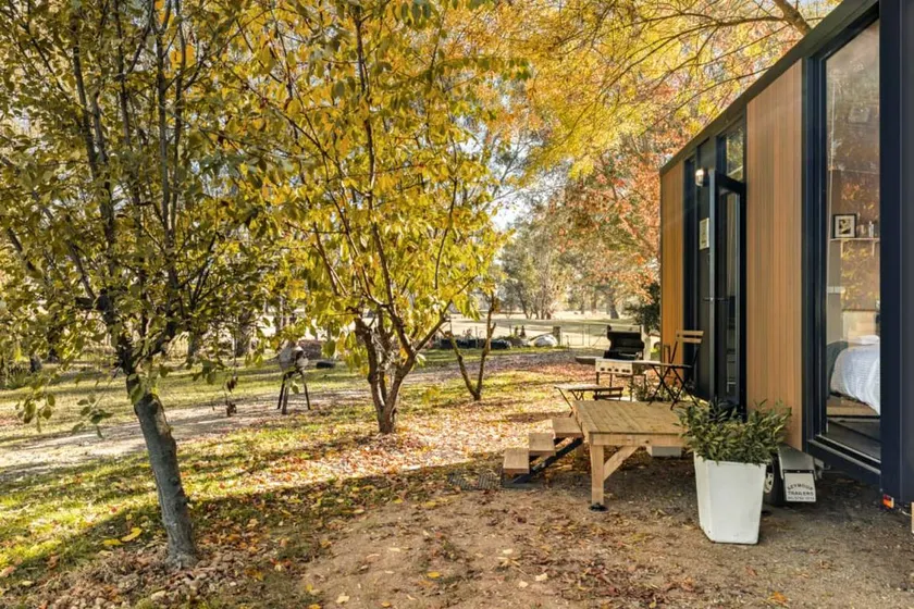 Fantastic Secluded Tiny House with Fire Pit in Milawa, Victoria - Image 1