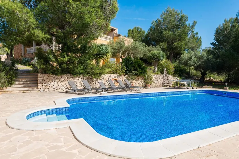 Familienfreundliche Villa mit Grill, privatem Pool und Garten - Image 1