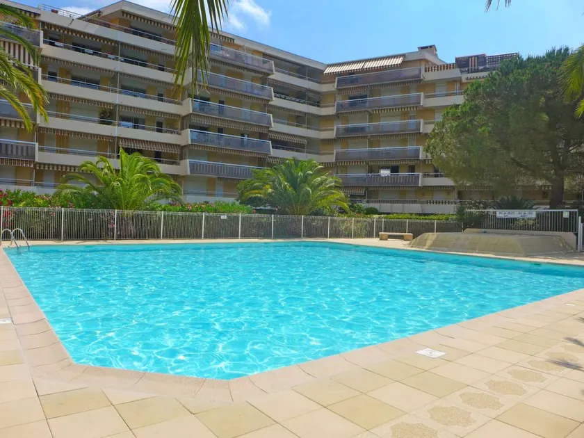 Agréable maison de vacances adaptée aux familles avec piscine et terrasse | Avec animaux admis - Image 1