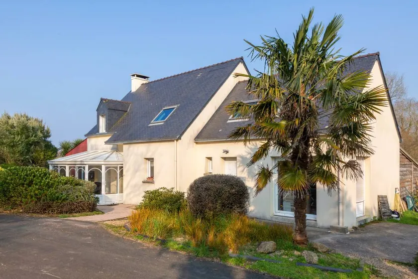 Ferienhaus mit Terrasse, Pool und Garten | Gartenblick - Image 1