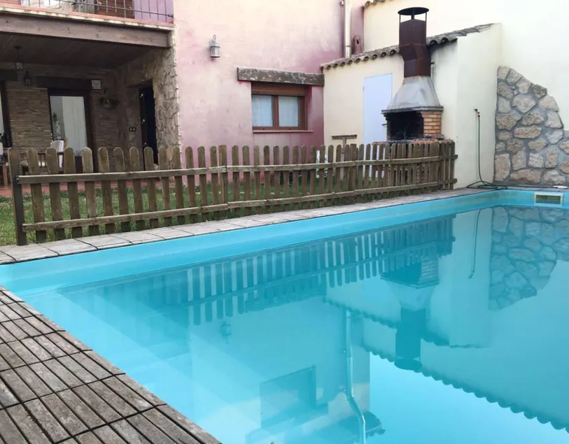 Voll ausgestattetes Ferienhaus mit Grill, Terrasse und Pool | Ideal für Homeoffice | Haustiere sind willkommen - Image 1