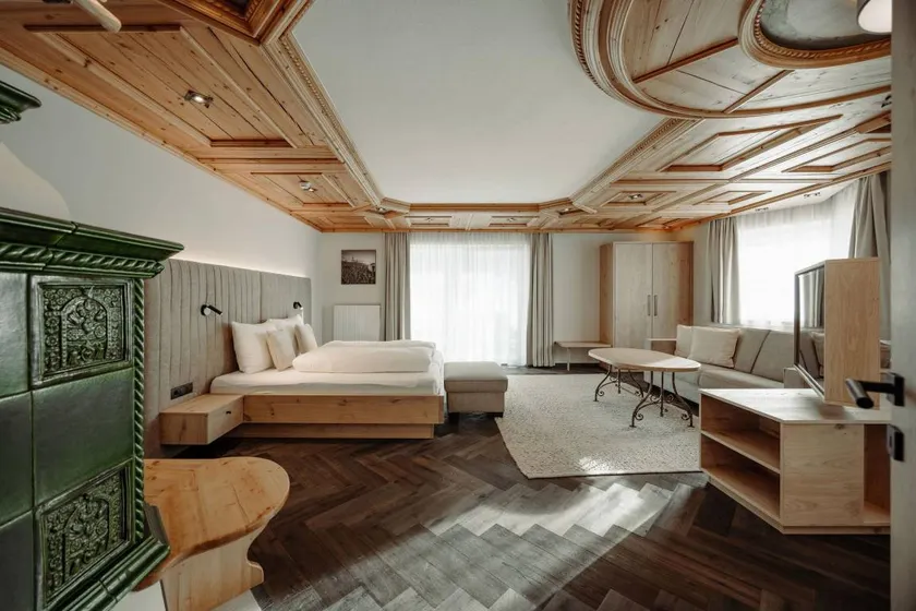 Fully equipped flat with sauna, terrace & heated pool | Suitable for remote work - Image 1