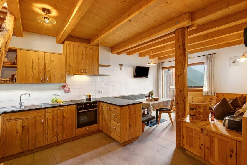 Apartment 'Zirbenstadel' with Mountain View, Shared Terrace and Wi-Fi - Image 1