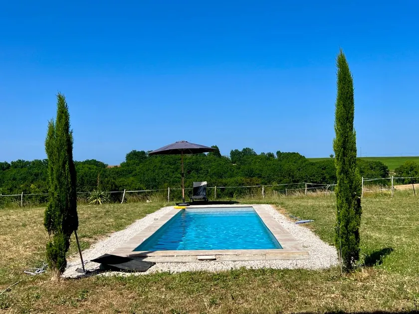 Charmante maison avec piscine, barbecue et terrasse - Image 1