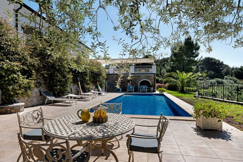 Villa Antonia Exklusive Wohnung in Villa mit Pool und Tennisplatz - Image 1