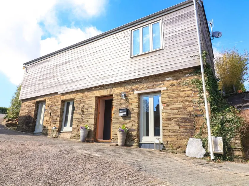 Fully equipped cottage with garden | Pet-friendly - Image 1