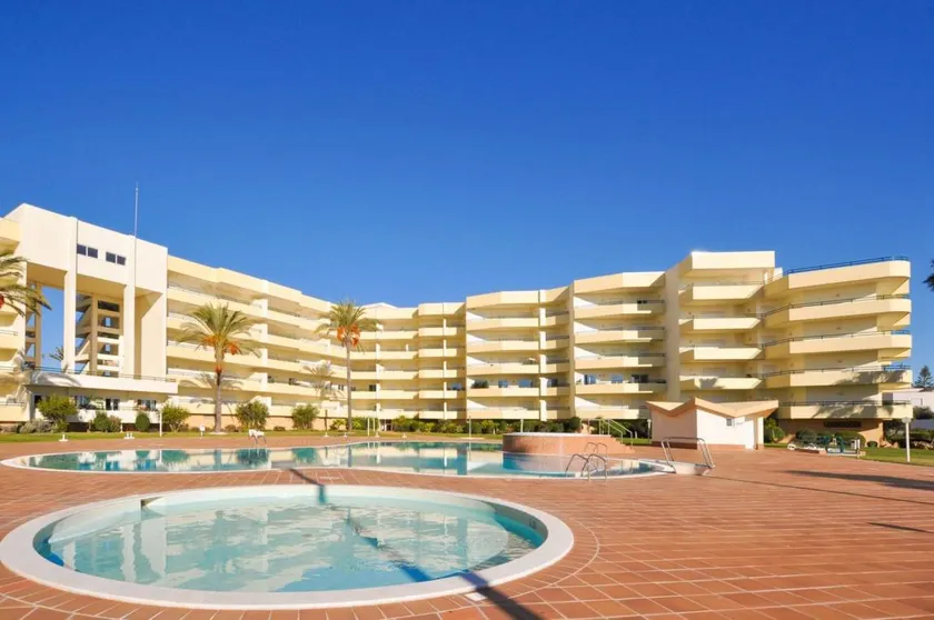 Flat with garden, pool & terrace | Garden view - Image 1