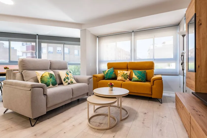Golden Sky – Großes Apartment für Familien, 600 m vom Strand entfernt - Image 1