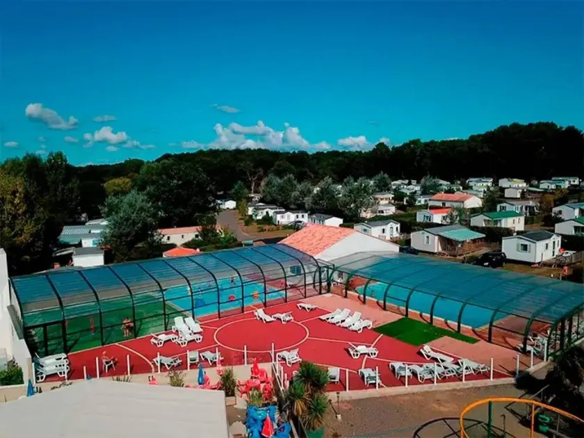 Camping 4 étoiles - Piscine - ccbg0ef - Image 1
