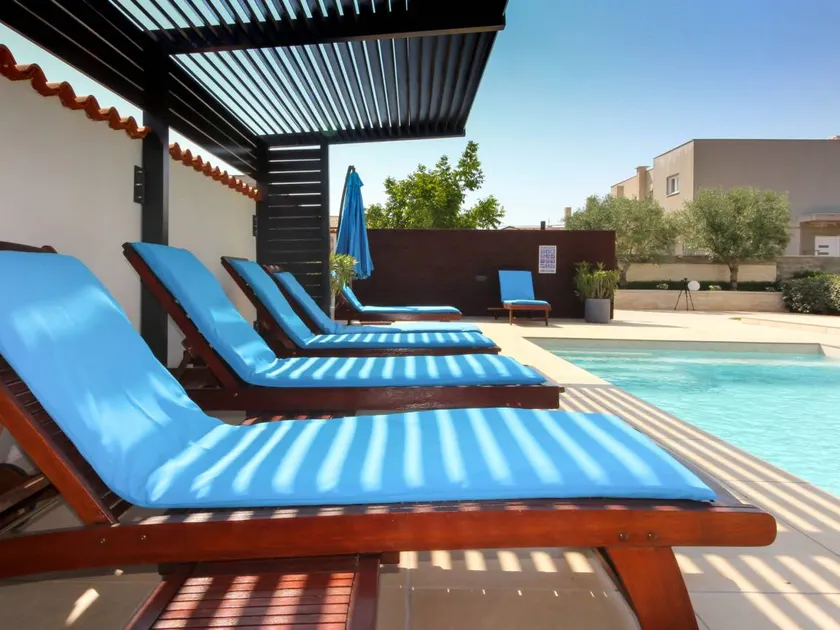 Ferienhaus mit Grill, privatem Pool und Terrasse - Image 1