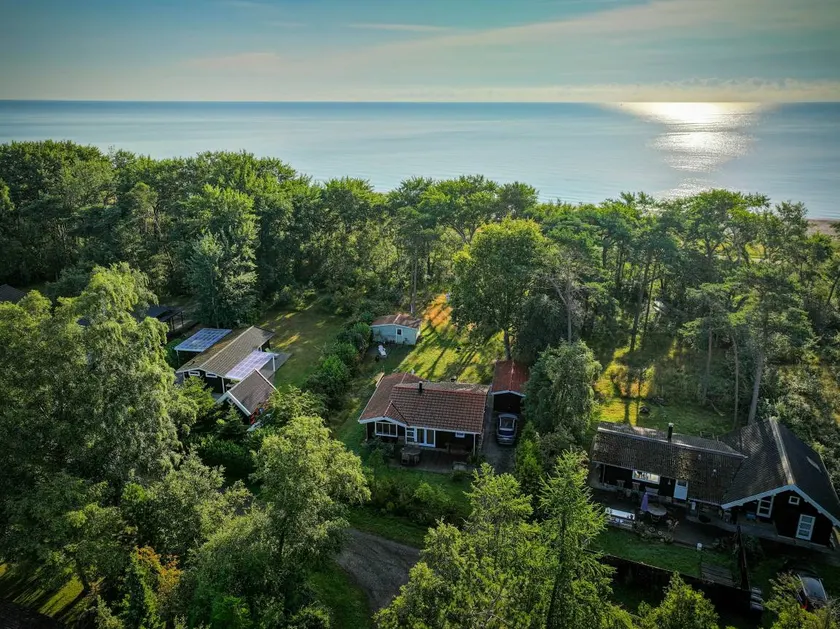 Renovated cottage 30 metres from the beach at Bøtø - Image 1