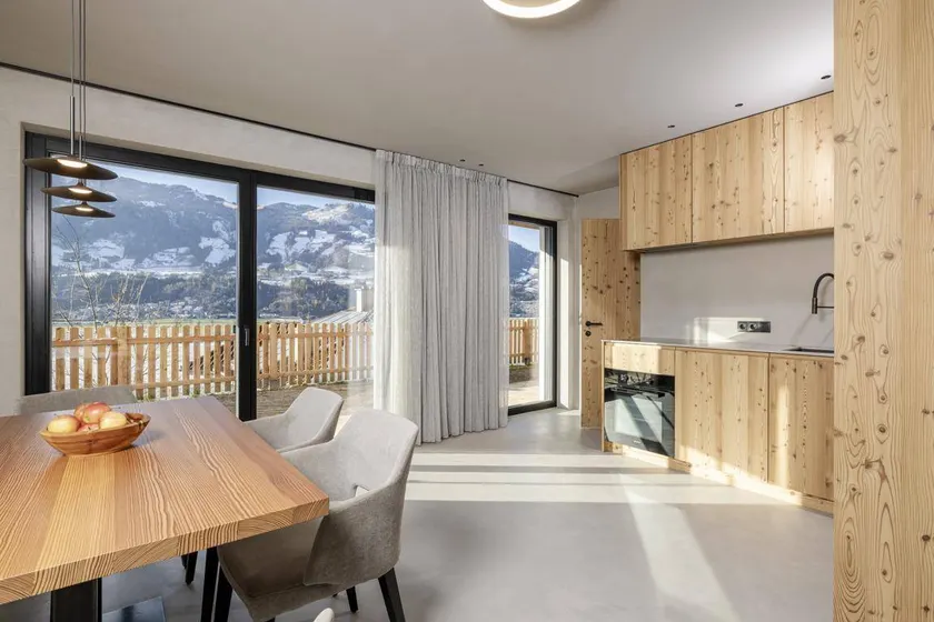 Apartment with garden | Garden view - Image 1