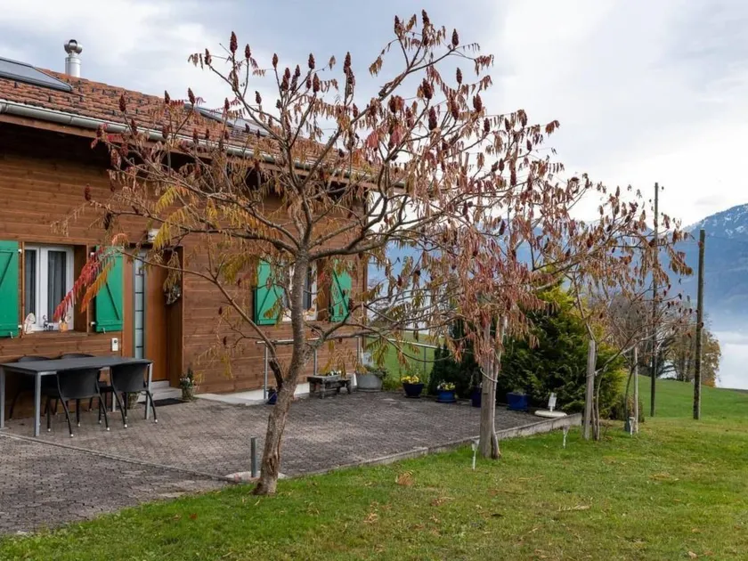 Fully equipped house with BBQ, private pool & garden | Lake view - Image 1