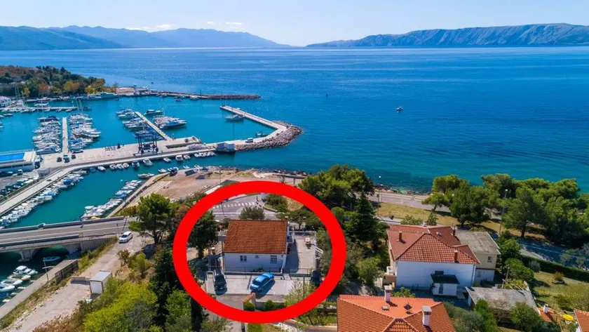 Apartamento vacacional con jardín y barbacoa | Vistas al mar - Image 1