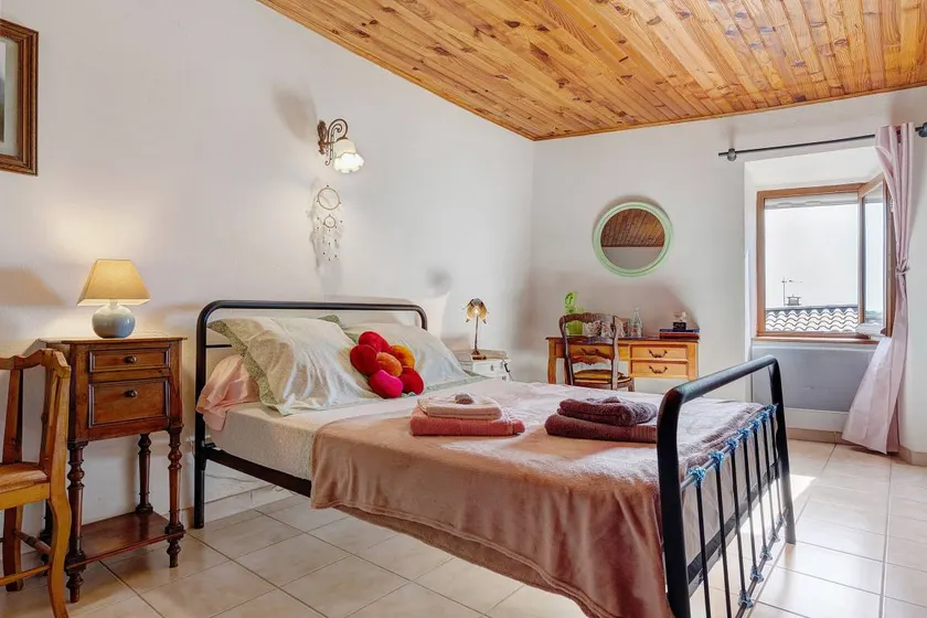Bed and breakfast avec barbecue et jardin | Vue montagne - Image 1