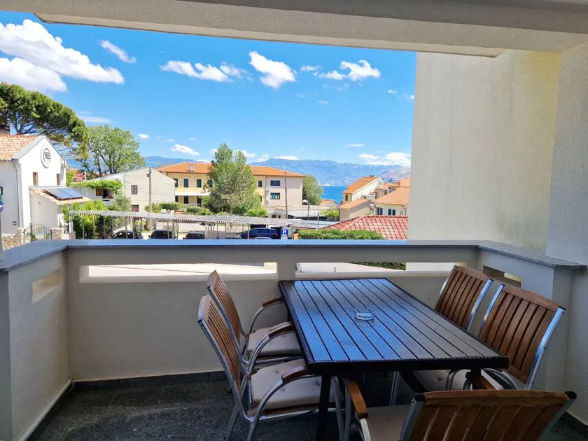 Charming apartment with terrace | Close to the beach - Image 1