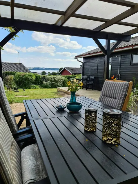 Casa con terrazza, griglia e giardino | Vista sull'acqua - Image 1