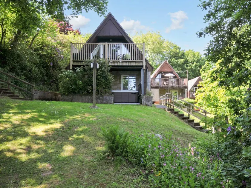 Cottage with sauna, pool & garden - Image 1