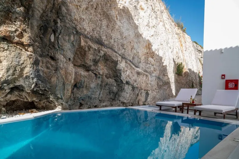 Villa conviviale et familiale avec piscine privée, terrasse et internet haut débit | Vue mer | Plage à proximité - Image 1