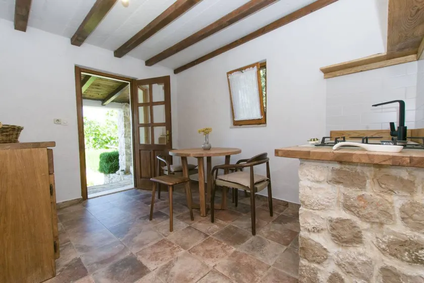 Beautiful holiday home with garden | Garden view | Pets allowed - Image 1