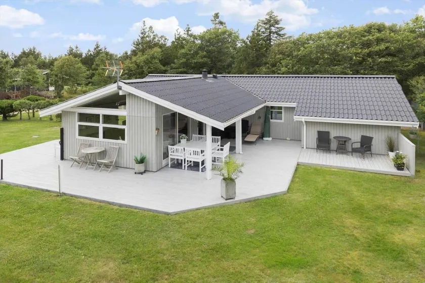 Ferienhaus mit Grill und Terrasse - Image 1