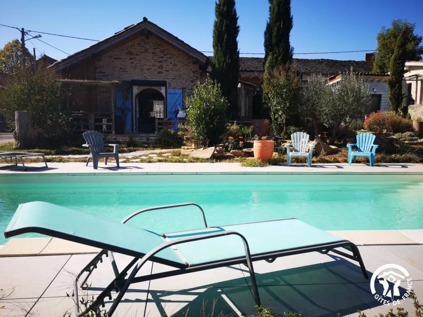 Gite with barbeque, garden & terrace - Image 1