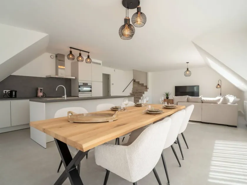 Holiday home with terrace - Image 1