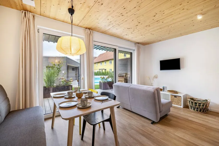 Meravigliosa casa totalmente attrezzata con giardino, terrazza e piscina riscaldata | Vista sul fiume | Adatta per il telelavoro - Image 1