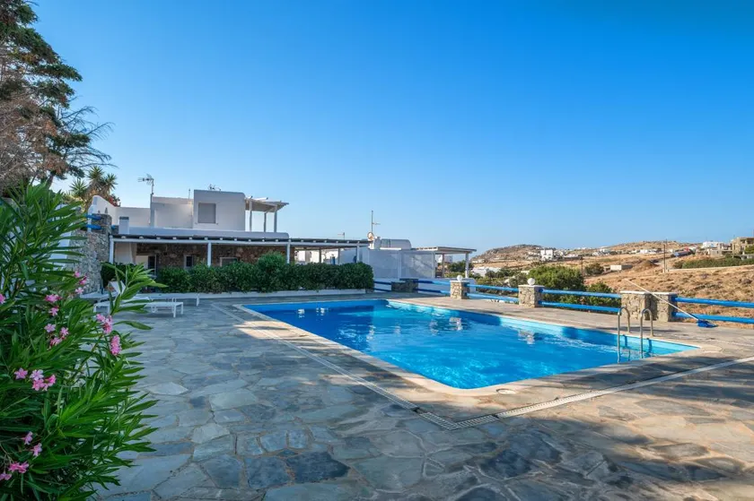 Nice studio with garden, terrace & pool | Garden view | Beach nearby - Image 1