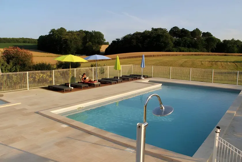 Child-friendly pleasant house with pool, barbecue & garden | Garden view | Dogs allowed - Image 1