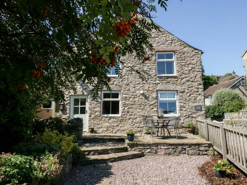 Child-friendly wonderful cottage with garden - Image 1