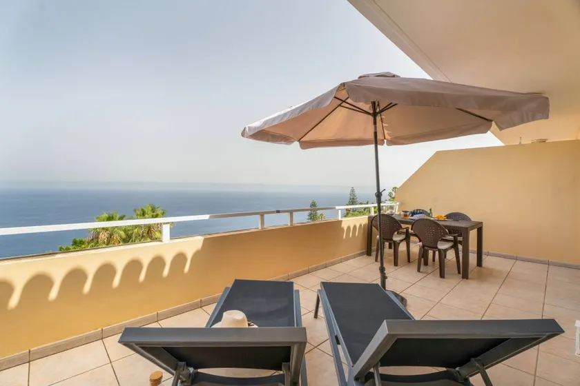 Holiday home with terrace | Sea view | Good for workation - Image 1