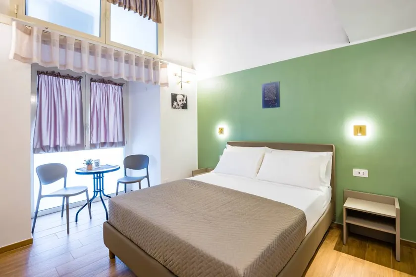 B&B | Close to Piazza Dante - Image 1