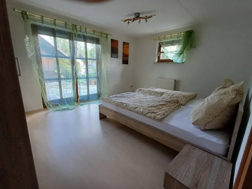 Holiday apartment with terrace - Image 1