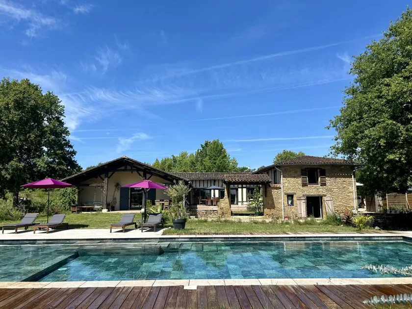 House with garden, private pool & barbecue - Image 1