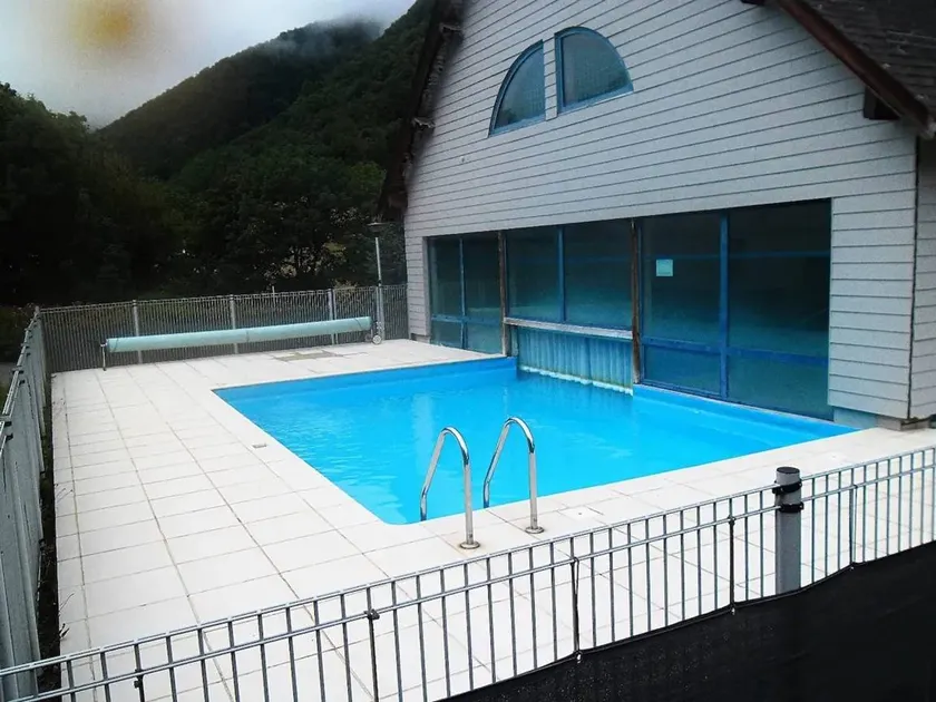Appartement de vacances avec piscine, terrasse et jardin | Vue jardin - Image 1