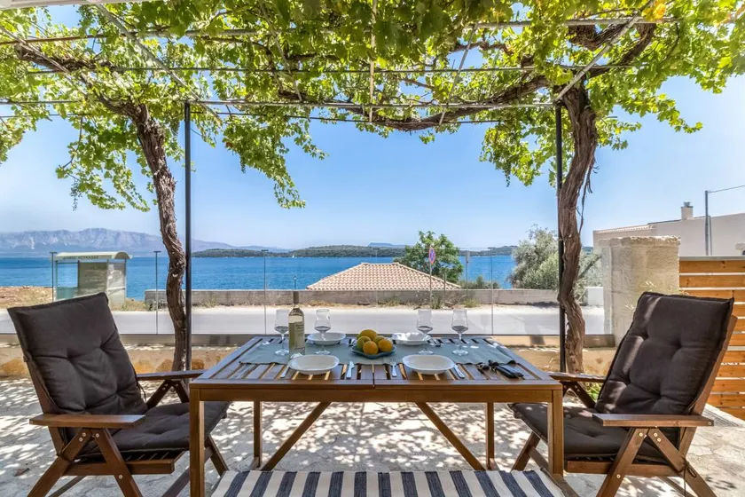 Charmante maison de vacances avec internet haut débit, terrasse et piscine | Vue mer | Avec animaux bienvenus - Image 1