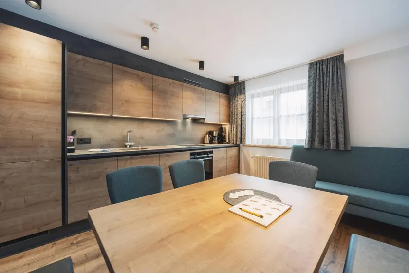 Family-oriented holiday apartment with terrace - Image 1